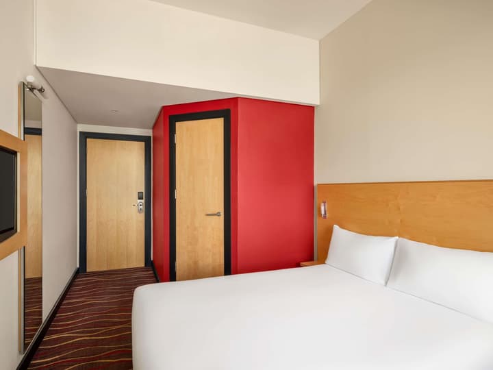 ibis Sharq Kuwait