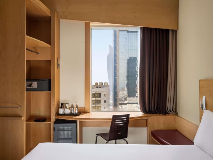 ibis Sharq Kuwait