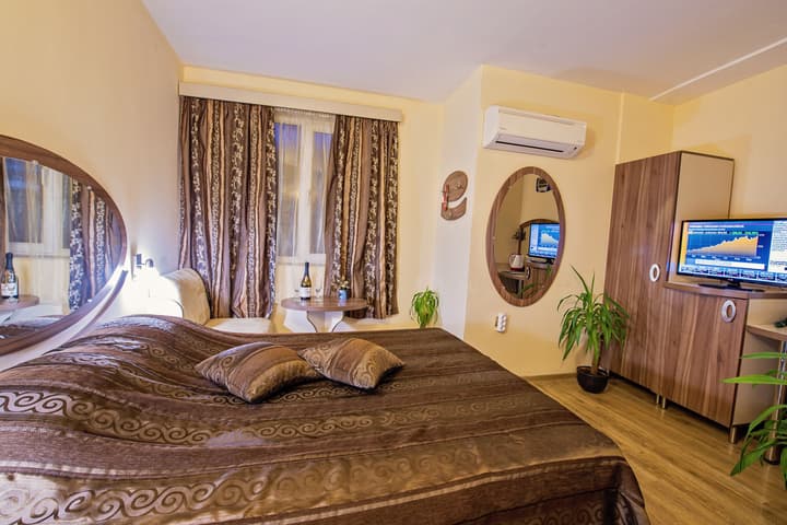Hotel Color