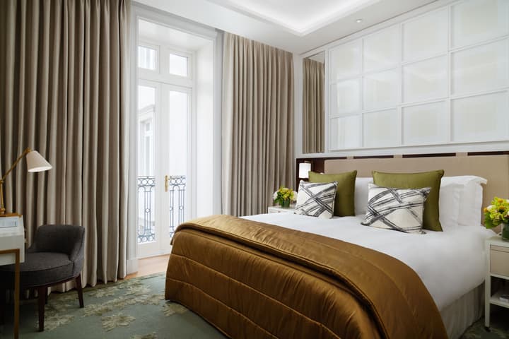 Corinthia London