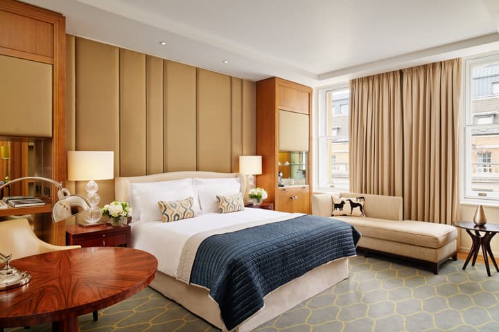 Corinthia London