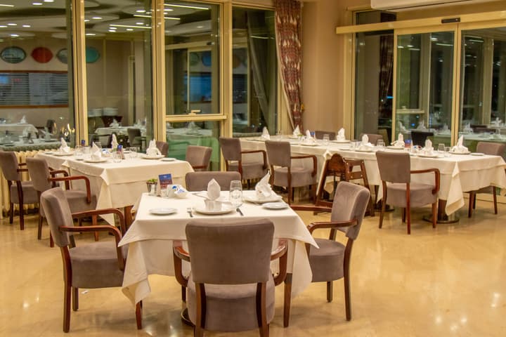 Divan Cukurhan - Boutique Class