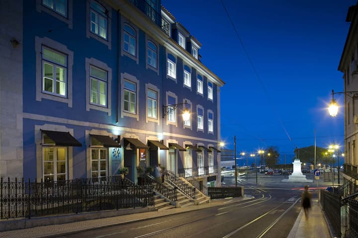 Lx Boutique Hotel