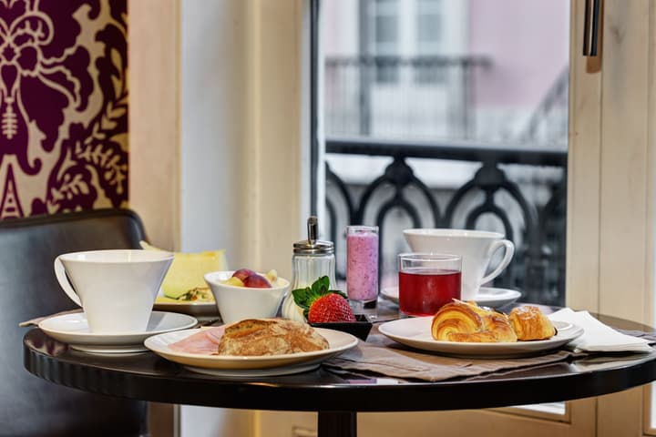 Lx Boutique Hotel