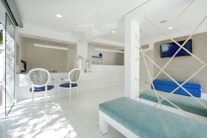 3HB Golden Beach