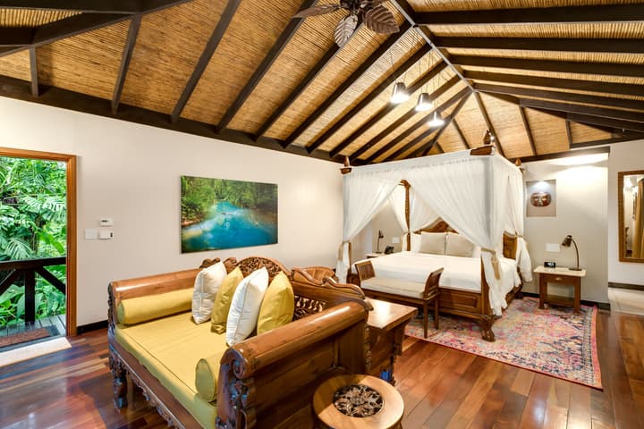 Hideaway Rio Celeste