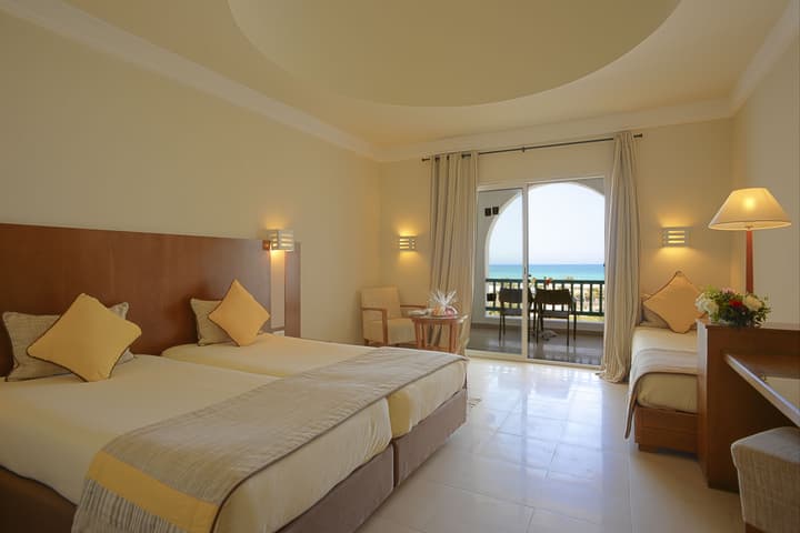Vincci Helios Beach