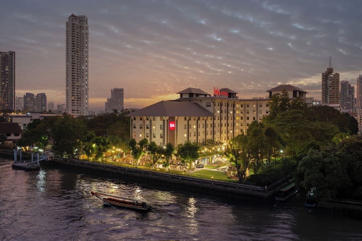 ibis Bangkok Riverside