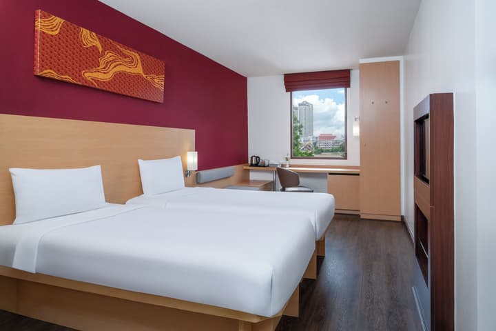 ibis Bangkok Riverside