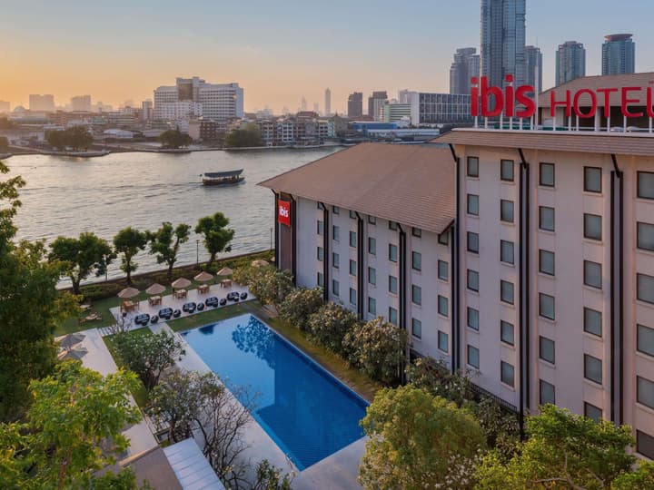 ibis Bangkok Riverside