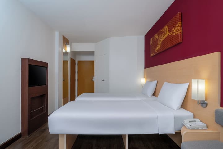 ibis Bangkok Riverside