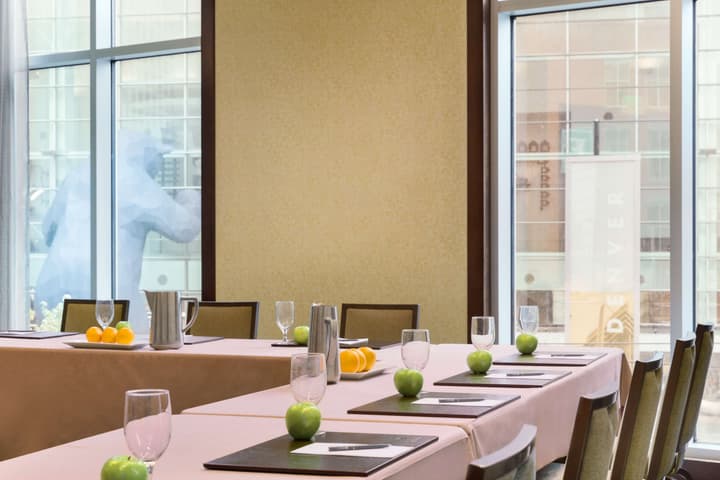 Embassy Suites by Hilton Denver Downtown Convention Center