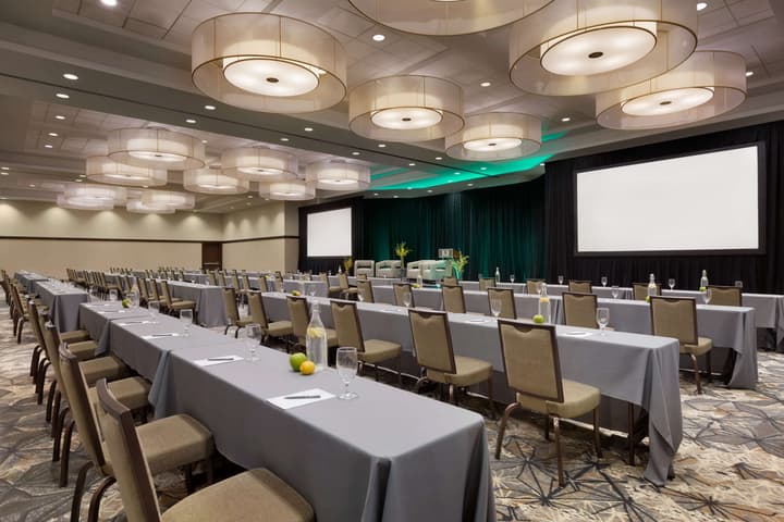 Embassy Suites by Hilton Denver Downtown Convention Center