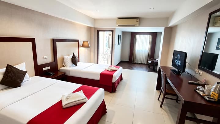 Golden Sea Pattaya Hotel