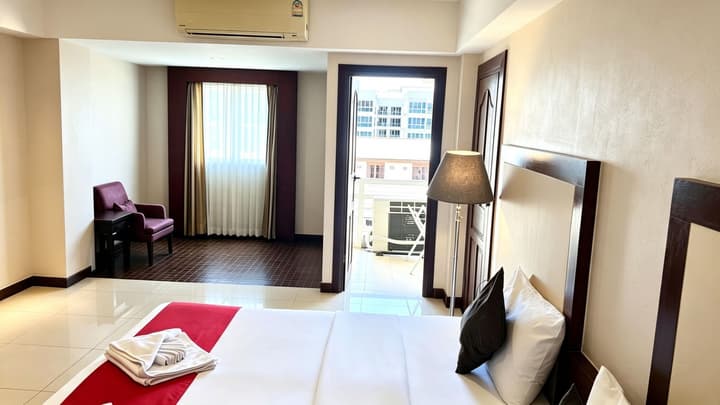 Golden Sea Pattaya Hotel