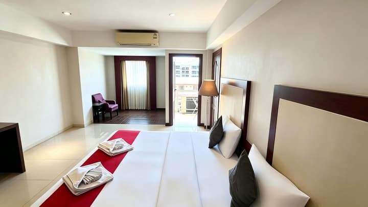 Golden Sea Pattaya Hotel