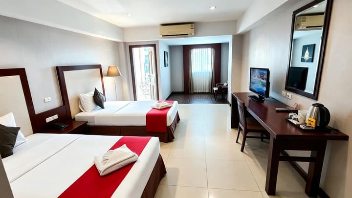 Golden Sea Pattaya Hotel