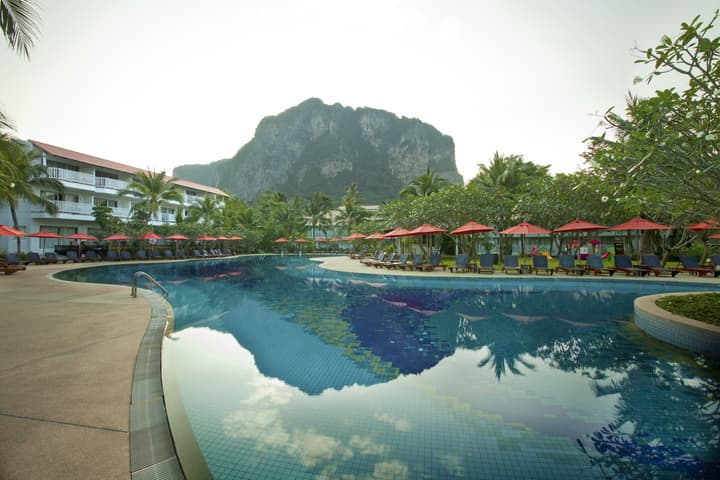 Aonang Villa Resort l Lifestyle Beachfront Resort