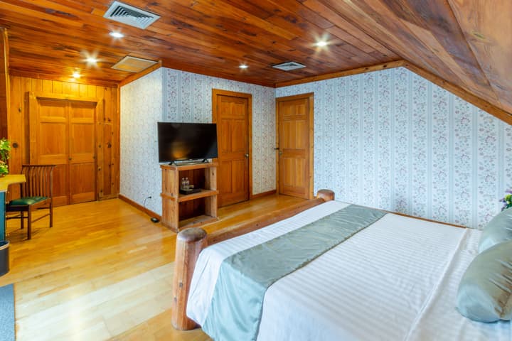 Felix River Kwai Resort