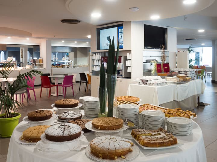 Saracen Sands Hotel & Congress Centre