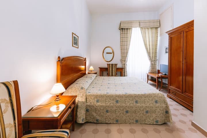 Hotel Toro