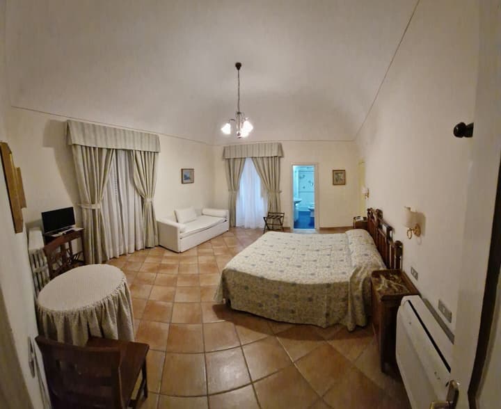 Hotel Toro