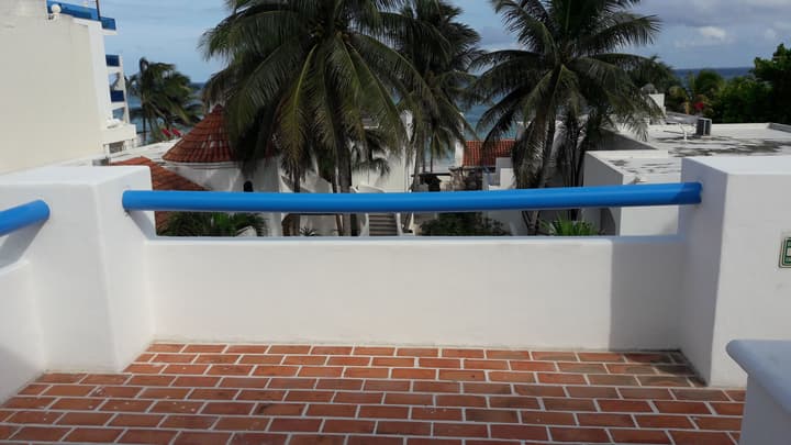 Pelicano Inn Playa del Carmen - Beachfront Hotel