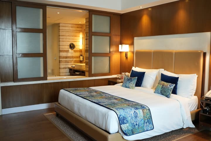 Crowne Plaza Hotel New Delhi Okhla by IHG