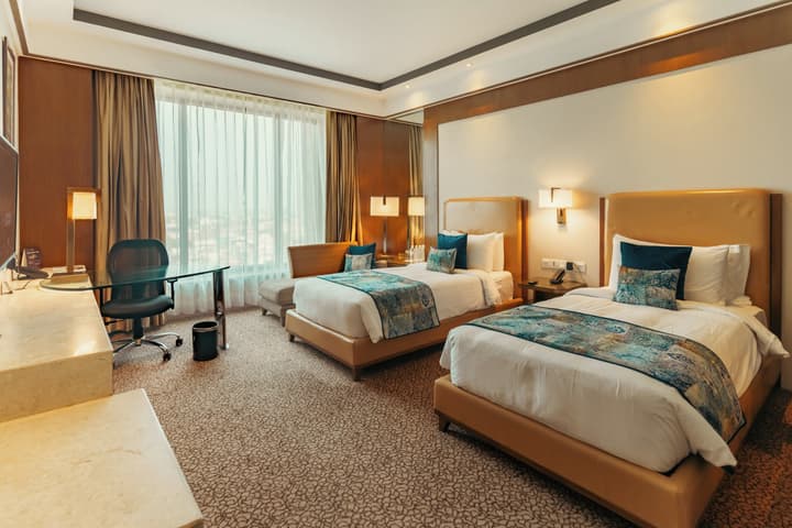 Crowne Plaza Hotel New Delhi Okhla by IHG