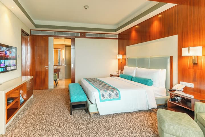 Crowne Plaza Hotel New Delhi Okhla by IHG