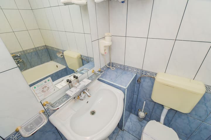 Hotel Imparatul Romanilor