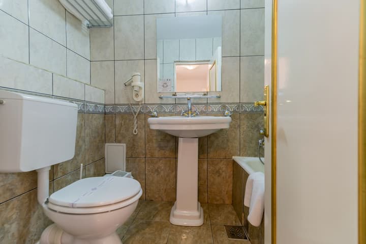 Hotel Imparatul Romanilor