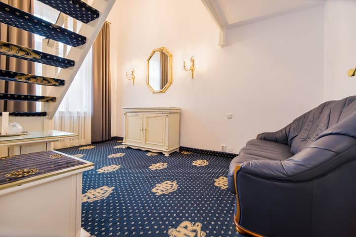 Hotel Imparatul Romanilor
