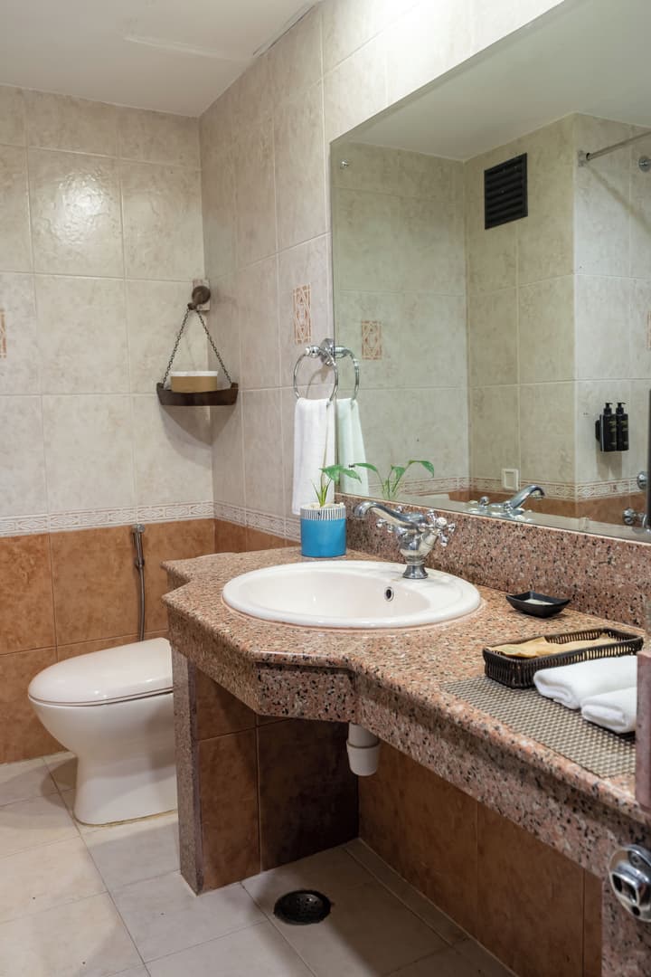 Hotel Barahi Pokhara