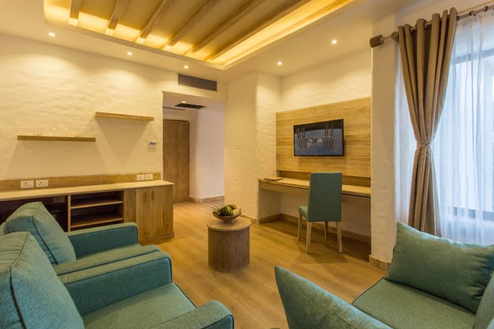 Hotel Barahi Pokhara