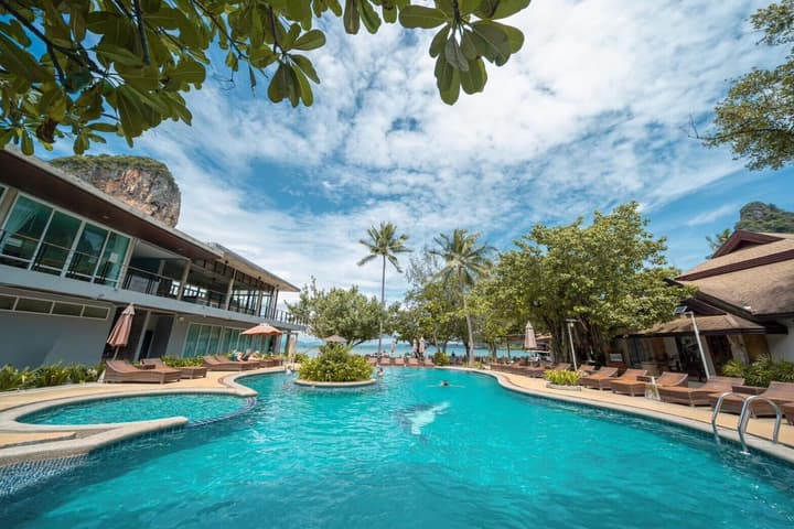 Sand Sea Resort