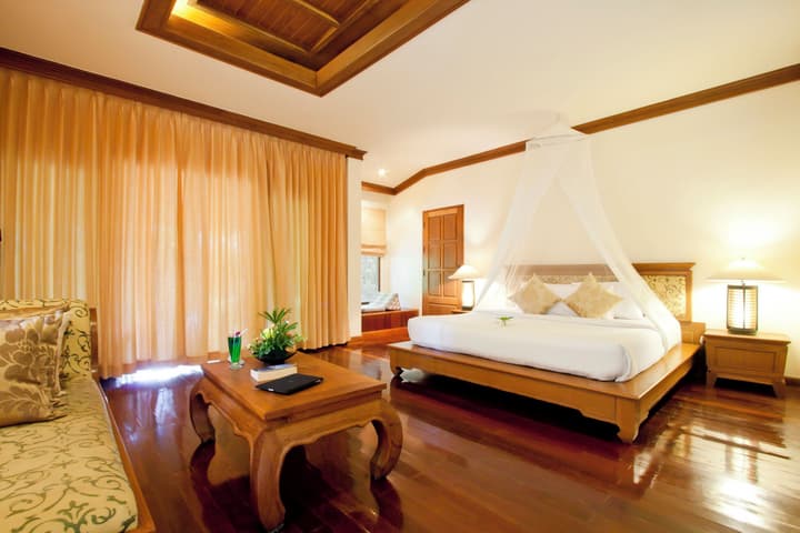 Sand Sea Resort
