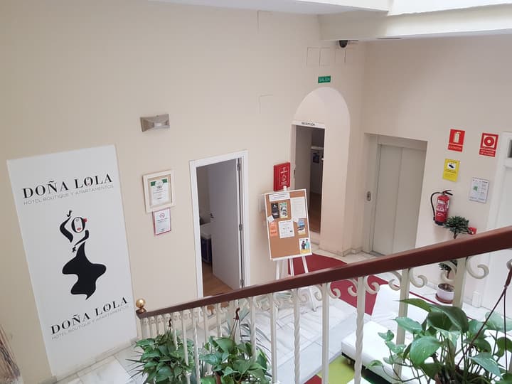 Hotel y Apartamentos Doña Lola