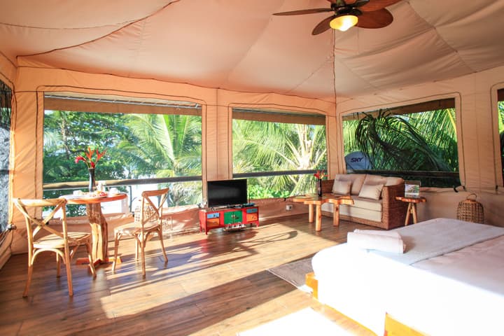 Hotel Tropico Latino