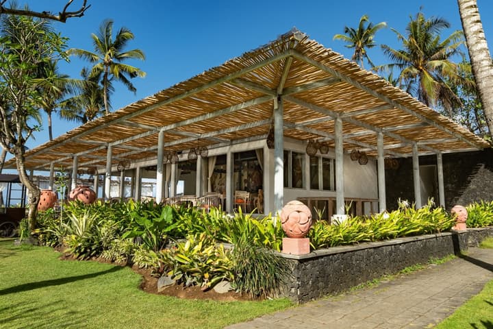 Nirwana Beach & Resort