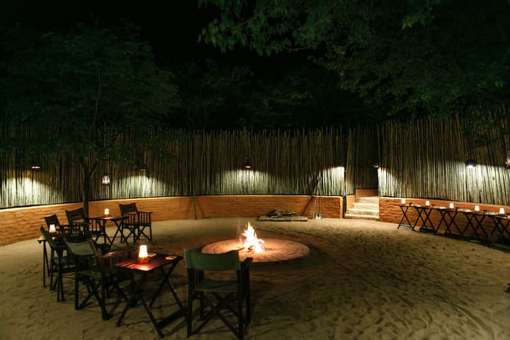 Mopane Bush Lodge