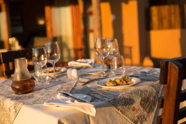 Mopane Bush Lodge