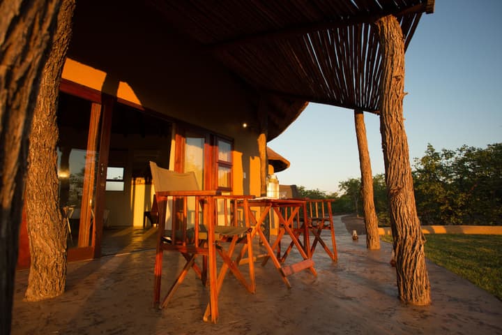 Mopane Bush Lodge