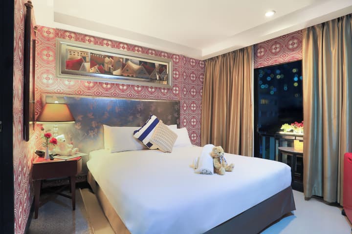 Diamond City Hotel