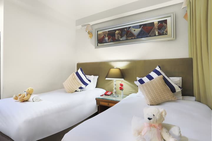 Diamond City Hotel
