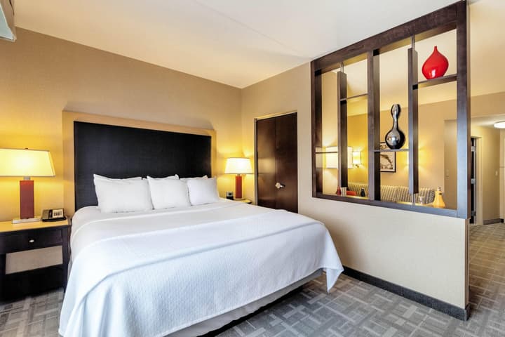 Cambria Hotel Pittsburgh - Downtown