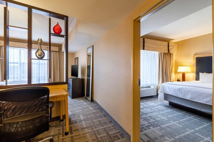 Cambria Hotel Pittsburgh - Downtown