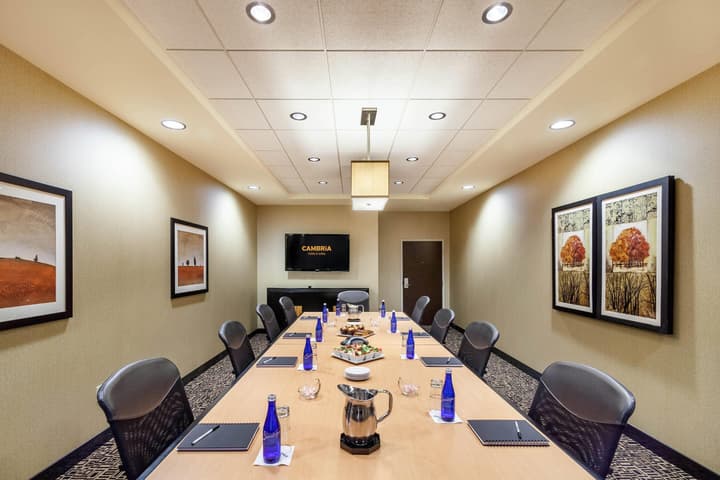 Cambria Hotel Pittsburgh - Downtown