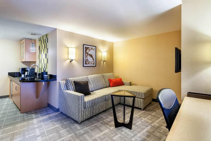 Cambria Hotel Pittsburgh - Downtown