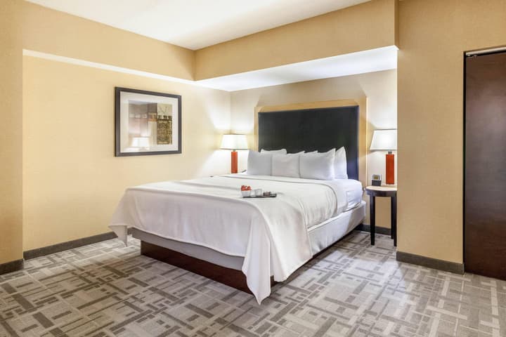 Cambria Hotel Pittsburgh - Downtown